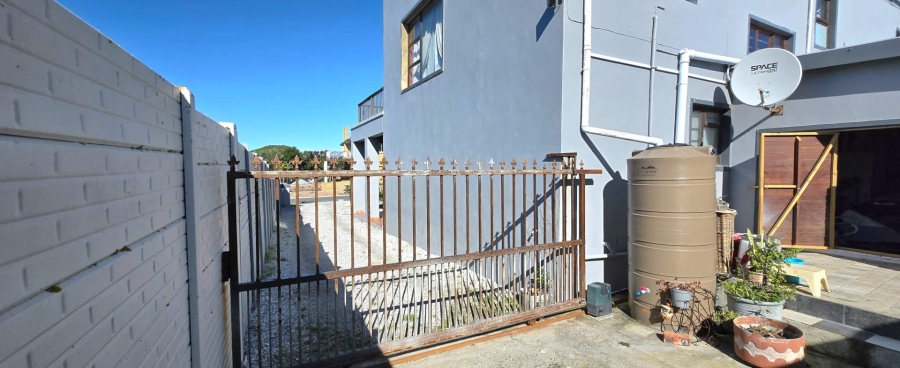 4 Bedroom Property for Sale in Kleinbaai Western Cape